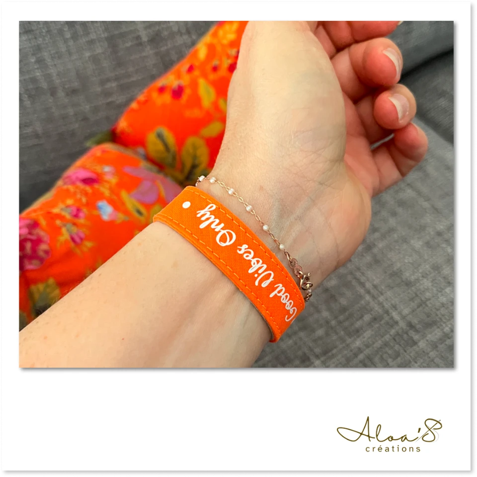 Bracelet lanière Good Vibes