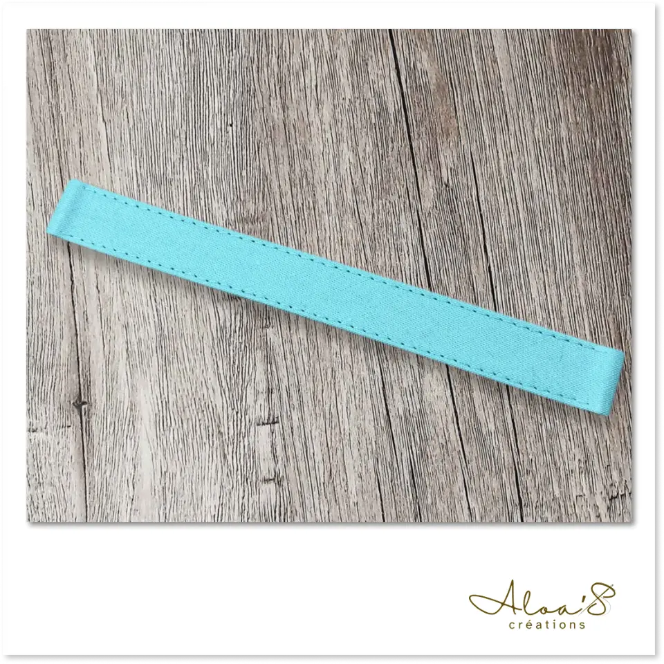 Bracelet lanière tissus bleu tiffany personnalisable pour montre Poiray ou OJ Perrin
